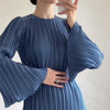Adelheid | Zeitloses und schmeichelndes Kleid mit ausgestellten Ärmeln