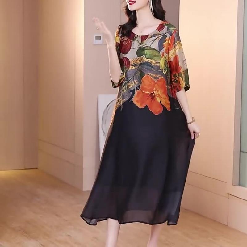 Mhiya | Blütengemustertes, fließendes Kleid in großzügiger Passform