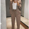 Yvone | Zweiteilig: Strickjacke mit Knopfleiste und passender Hose