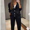 Yvone | Zweiteilig: Strickjacke mit Knopfleiste und passender Hose