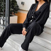 Yvone | Zweiteilig: Strickjacke mit Knopfleiste und passender Hose