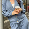 Yvone | Zweiteilig: Strickjacke mit Knopfleiste und passender Hose