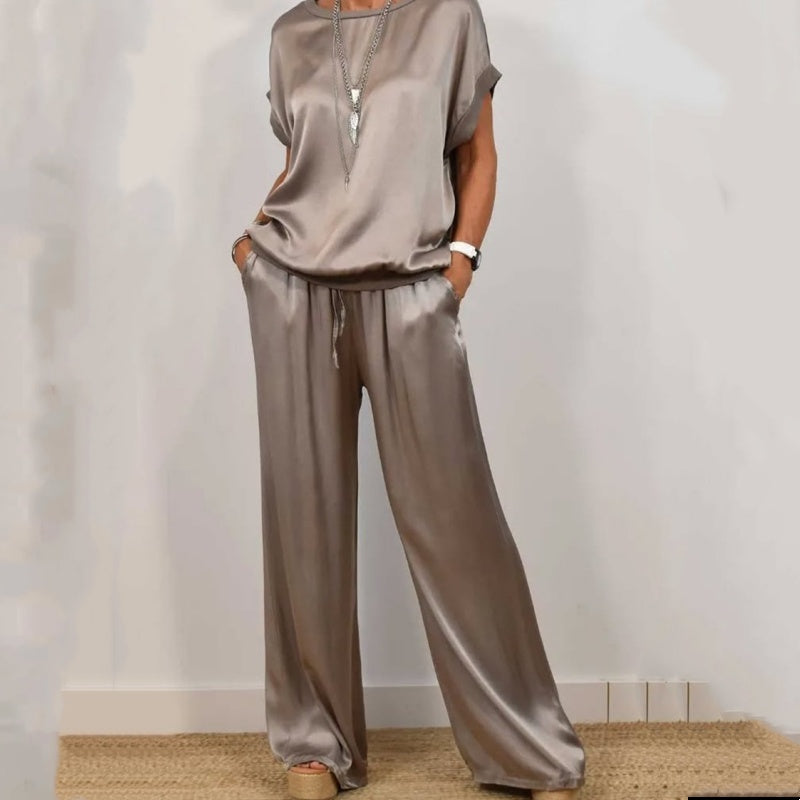 Zerina | Zeitloses Satin-Set für besondere Anlässe