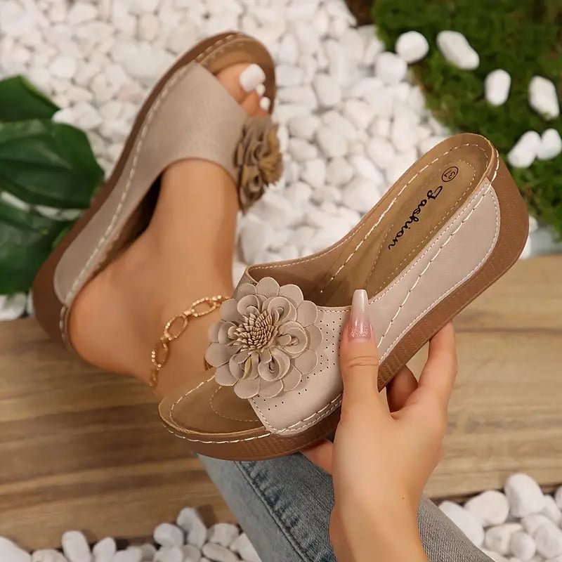 Cira | Bequeme Slipper-Sandalen mit Blumenmuster
