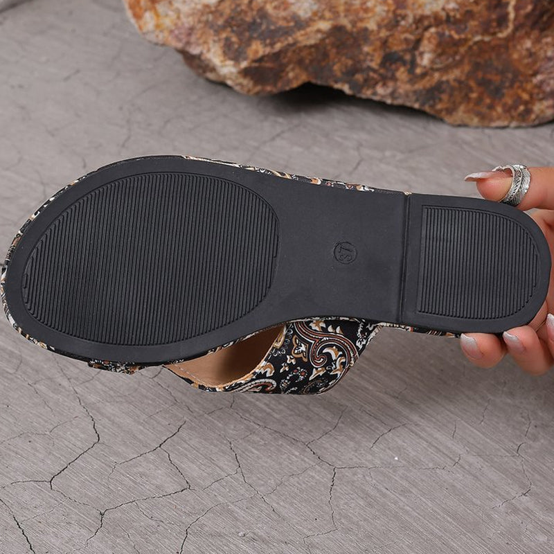 Andrea | Leichte orthopädische flache Sandalen für Damen