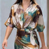 Myrna | Stylisches Satin-Wickelkleid mit abstraktem Muster für Damen
